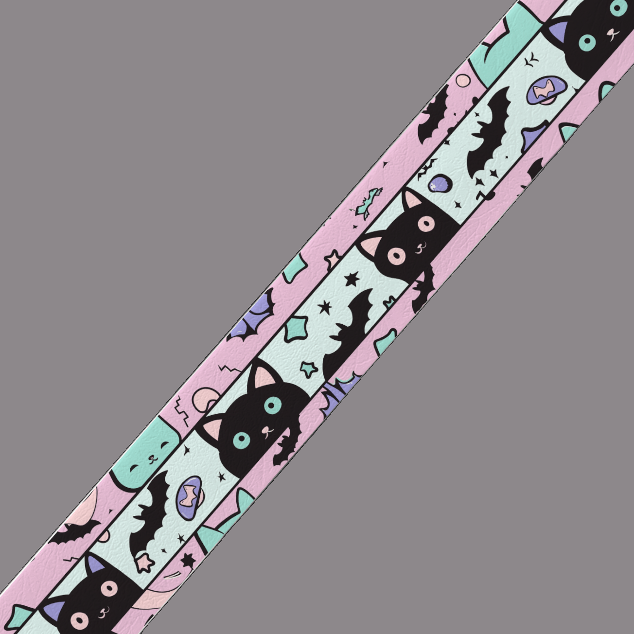 L'atelier du Fourmilier BioThane imprimé au mètre Motif BioThane imprimé UV – Chats noirs & chauves-souris pastel