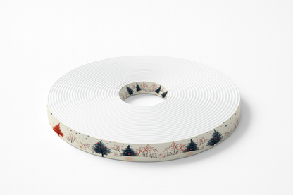 Forêt festive en rouge et bleu nuit