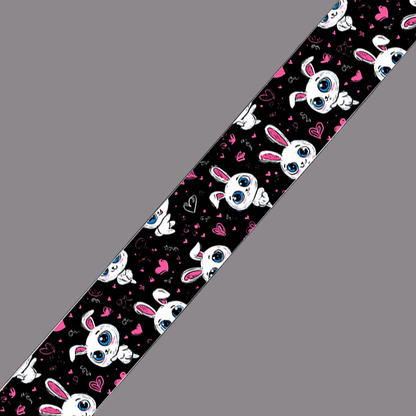 BioThane imprimé – Motif Lapins cartoon & cœurs fond noir