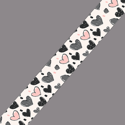 BioThane imprimé – Motif cœurs graphiques noir & rose poudré