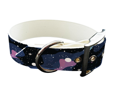 Collier large pour chien en BioThane® imprimé – Collection galaxie – 25mm
