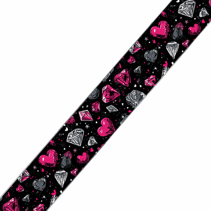 L'atelier du Fourmilier BioThane imprimé au mètre BioThane imprimé – Cœurs roses & diamants sur fond noir