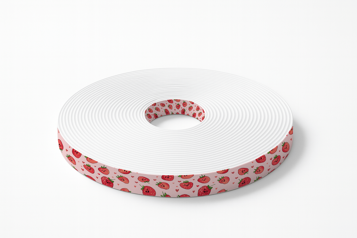 L'atelier du Fourmilier BioThane imprimé au mètre BioThane imprimé – Fraises kawaii & petits cœurs
