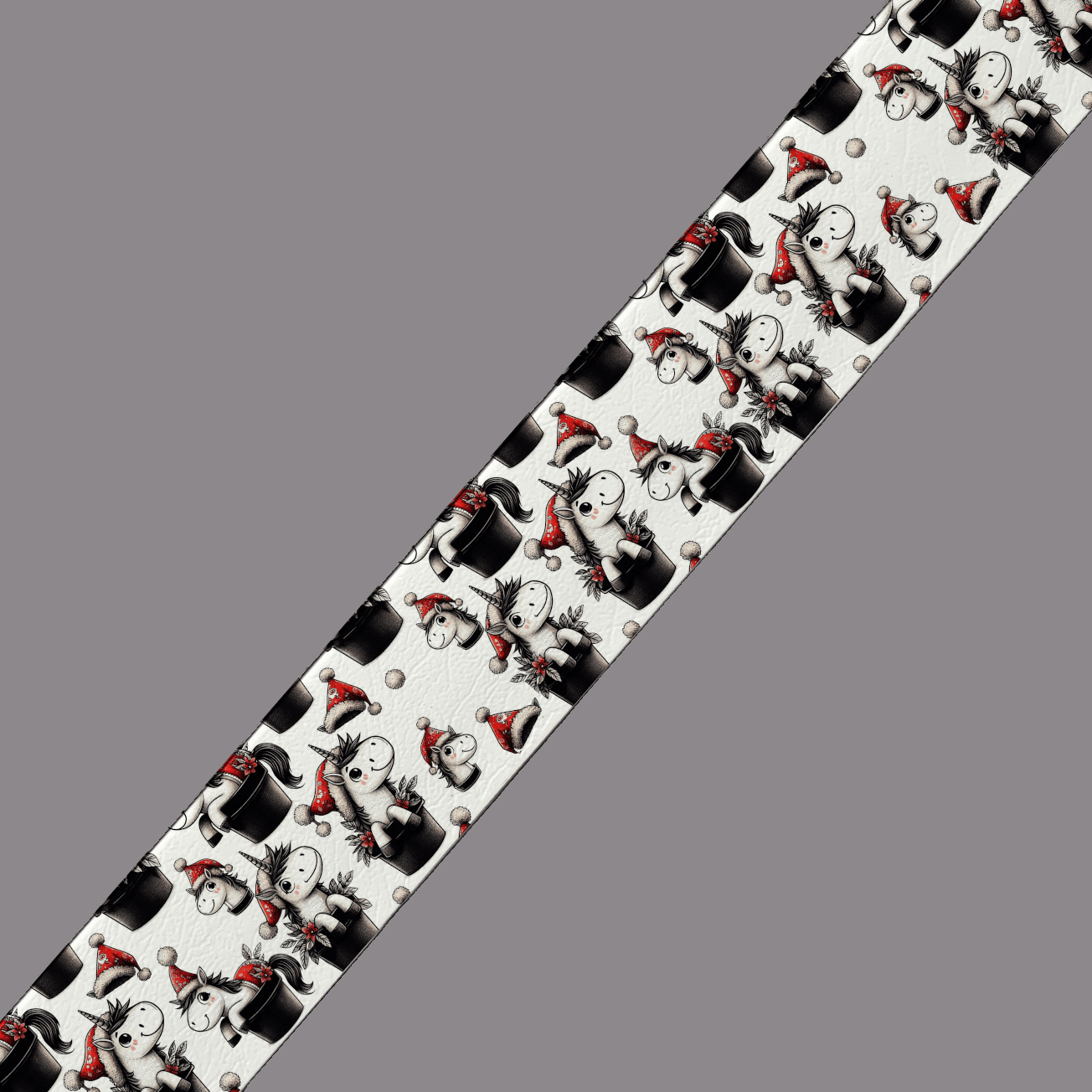 L'atelier du Fourmilier BioThane imprimé au mètre BioThane imprimé - Licornes de Noël noir & rouge