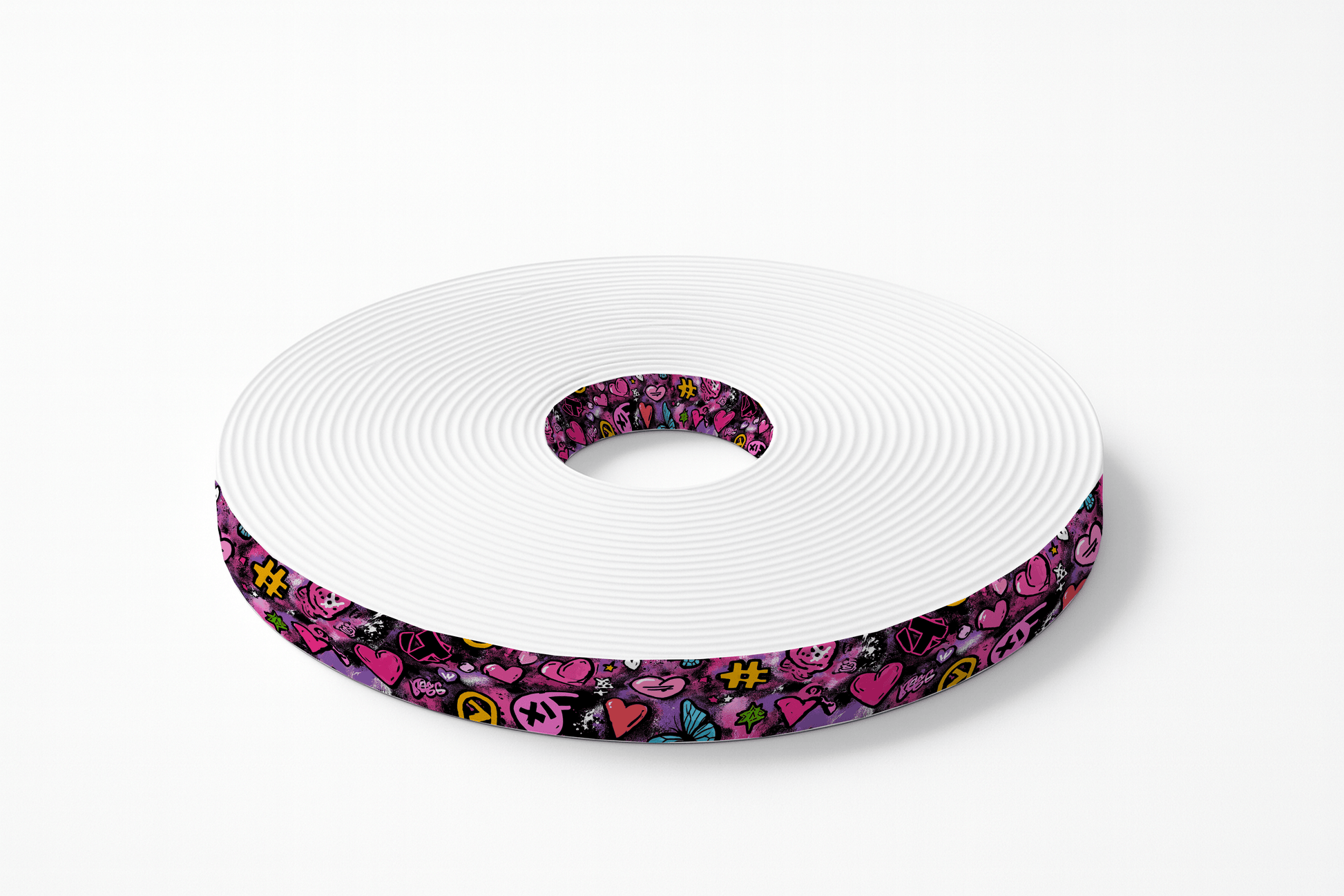 L'atelier du Fourmilier BioThane imprimé au mètre BioThane imprimé – Motif Cœurs graffiti & symboles pop