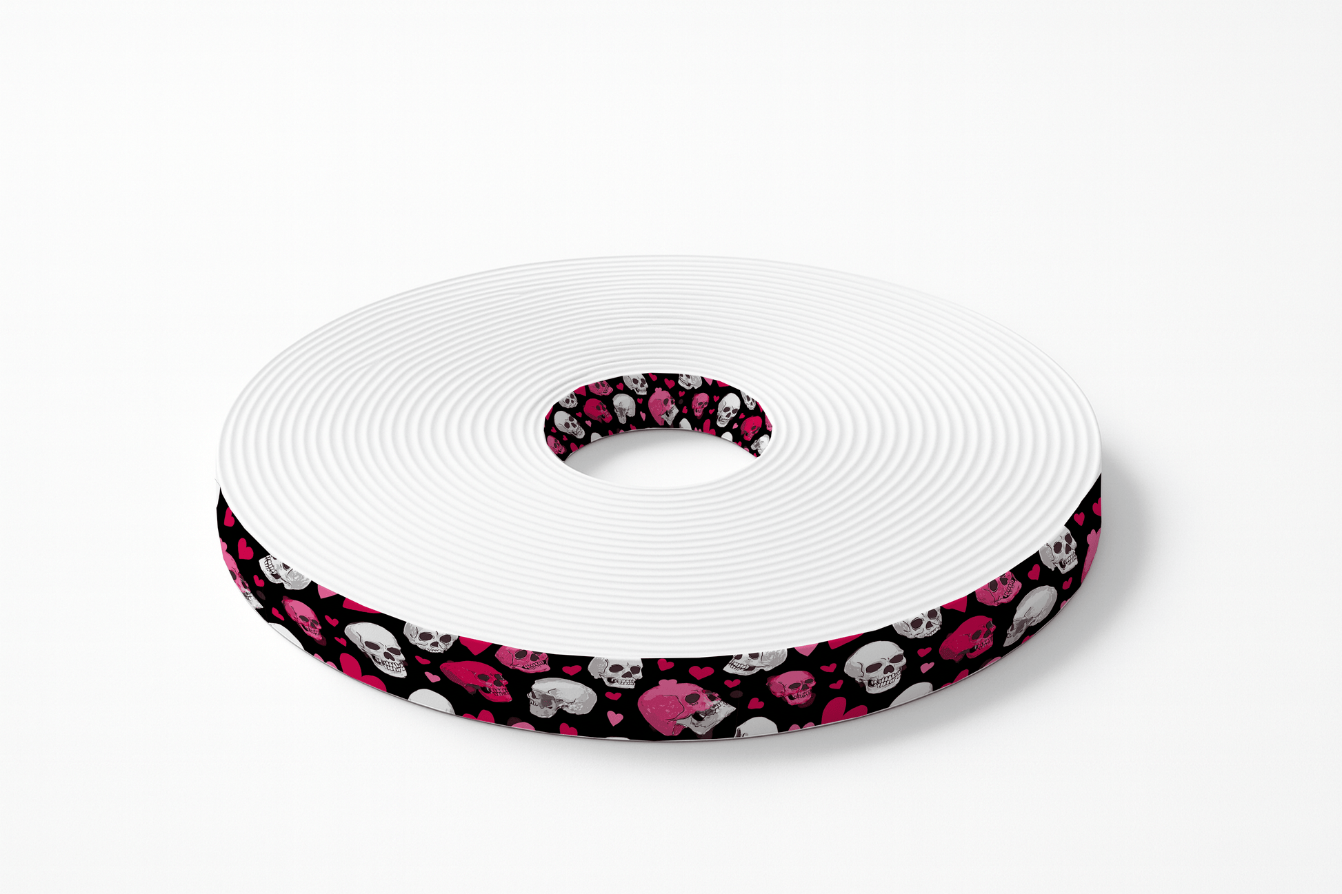 L'atelier du Fourmilier BioThane imprimé au mètre BioThane imprimé – Motif crânes & cœurs rose