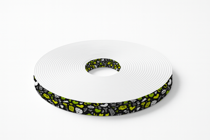 L'atelier du Fourmilier BioThane imprimé au mètre BioThane imprimé – Motif Emojis & Cœurs vert fluo sur fond noir