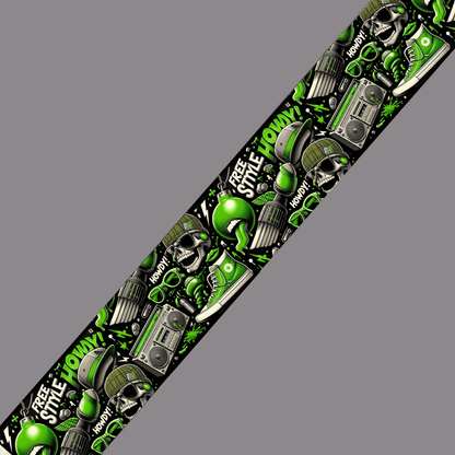 L'atelier du Fourmilier BioThane imprimé au mètre BioThane® imprimé - Motif "Street Freestyle Vert"