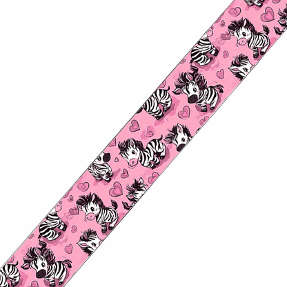 L'atelier du Fourmilier BioThane imprimé au mètre BioThane imprimé – Motif Zèbres cartoon & cœurs