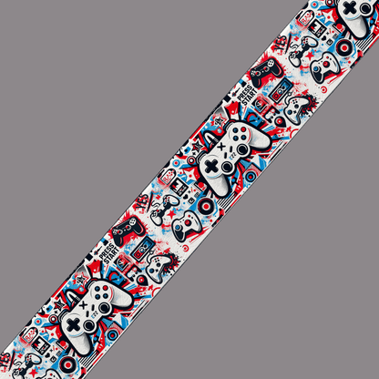 L'atelier du Fourmilier BioThane imprimé au mètre BioThane imprimé – "Press Start" (Motif Gaming Street)