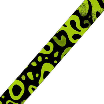 L'atelier du Fourmilier BioThane imprimé au mètre BioThane® imprimé – Taches abstraites vert fluo sur noir