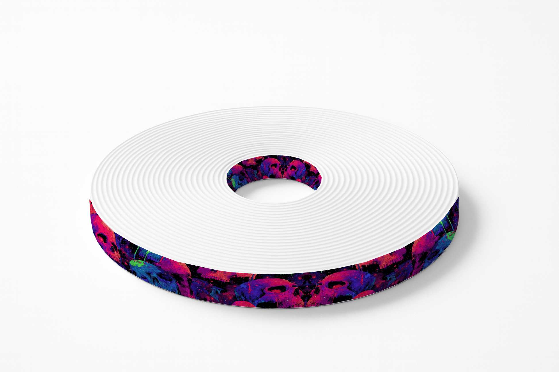 L'atelier du Fourmilier BioThane imprimé au mètre 🌌 Motif BioThane imprimé UV– Crânes néon galactiques